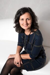 Kiss Orsolya Dunakeszin és online